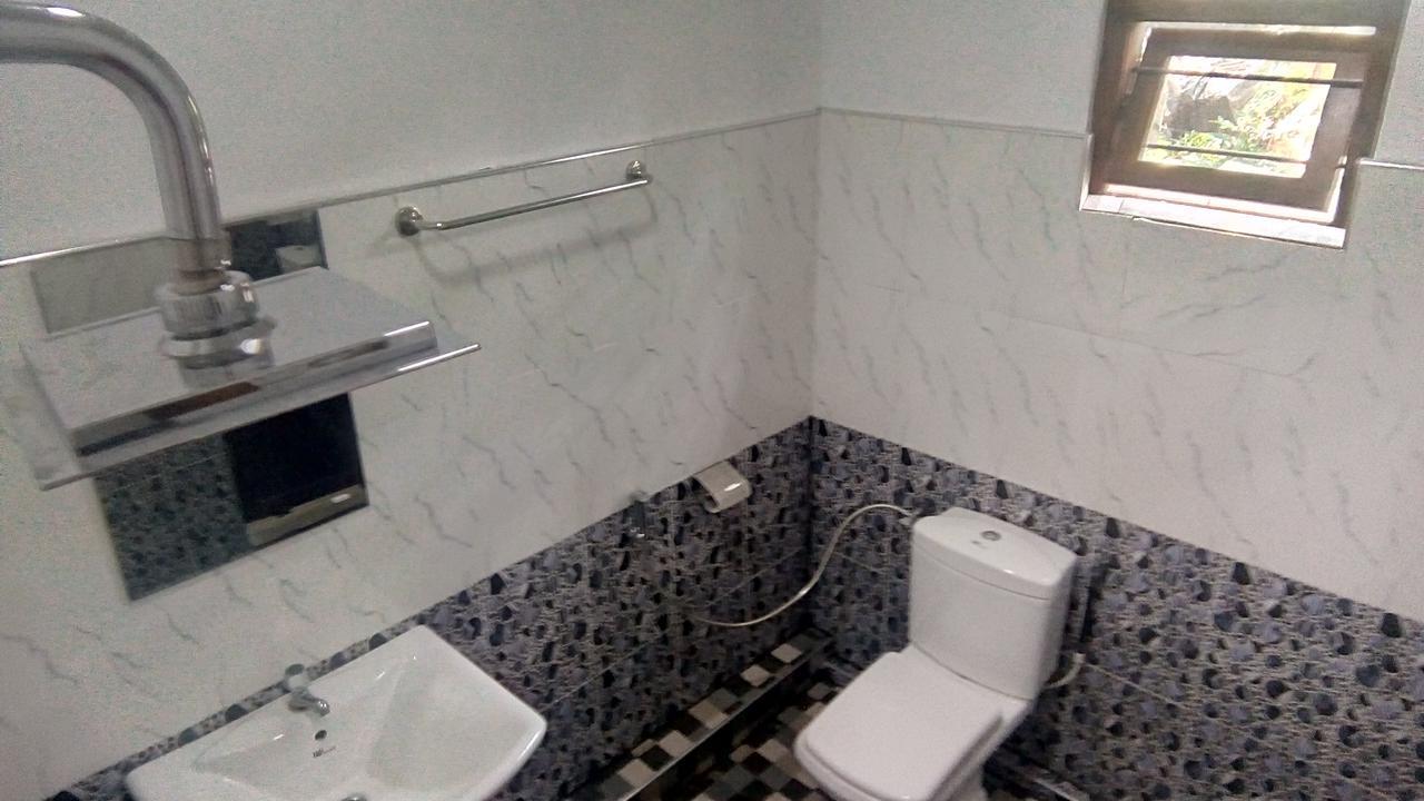 Siyapath Holiday Resort โปลอนนารูวา ภายนอก รูปภาพ